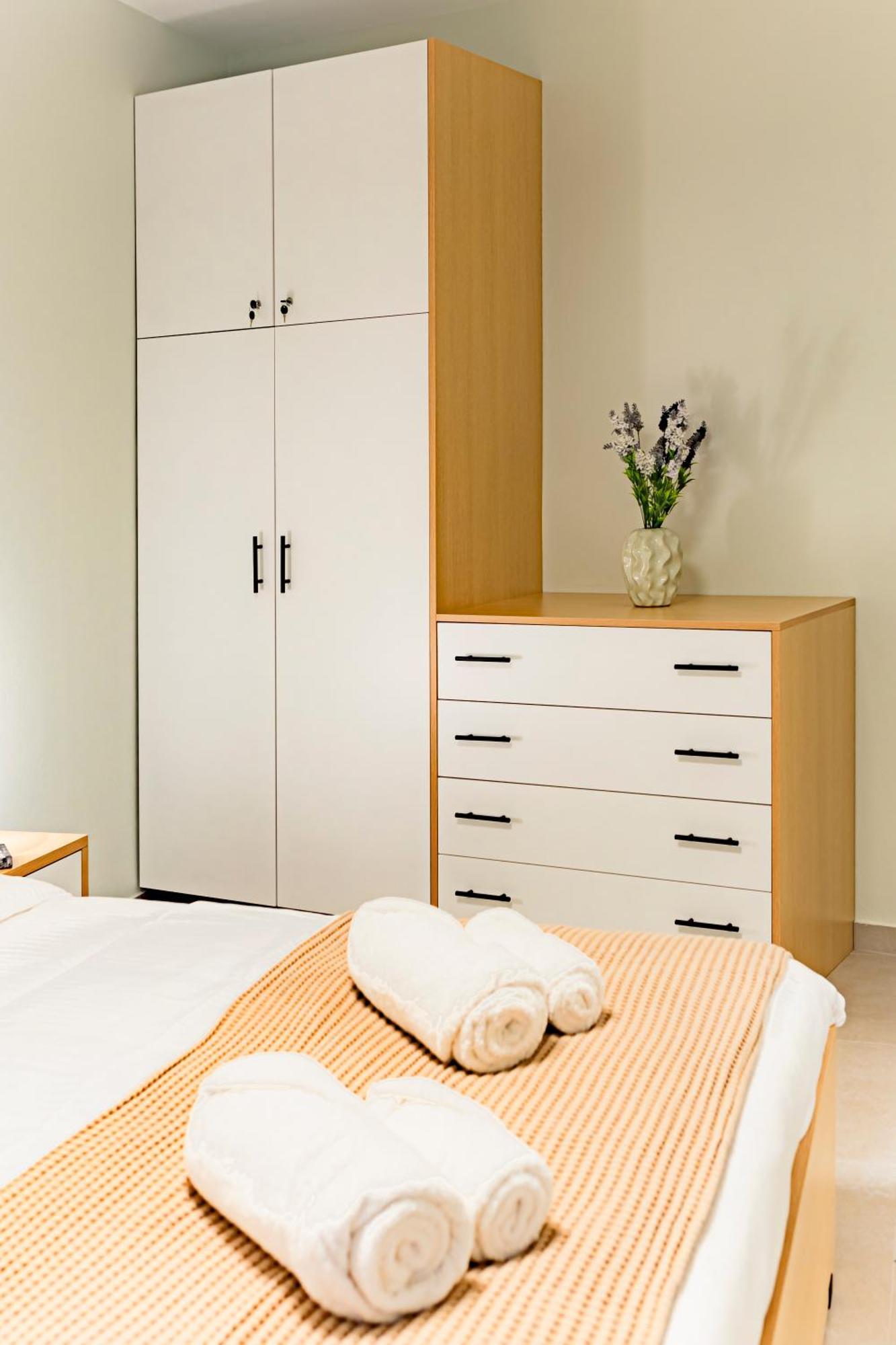 Aleri Modern Apartment *